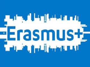 Zdjęcie nagłówkowe otwierające podstronę: Nowa rekrutacja na wyjazdy na studia i praktyki z Programem Erasmus+ w roku ak. 2020/2021