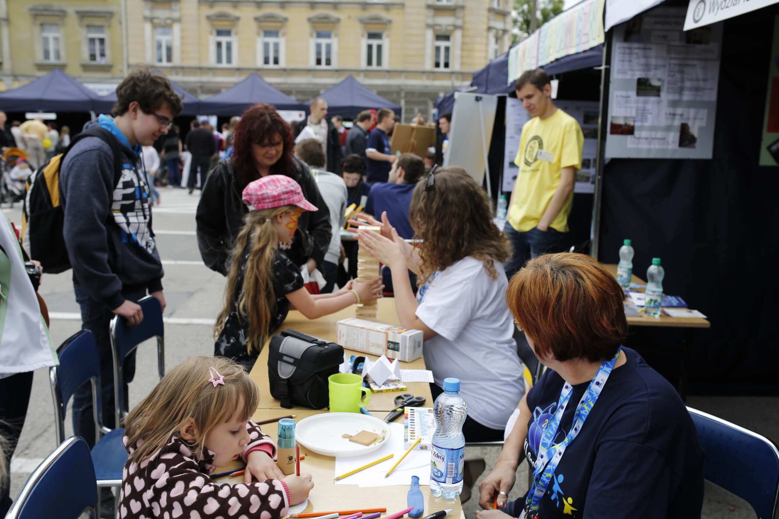 Zdjęcie otwierające stronę: Uwaga Studenci odbywający praktykę z modułu nauczycielskiego, oraz kierunków pedagogicznych i innych na Wydziale Nauk Społecznych